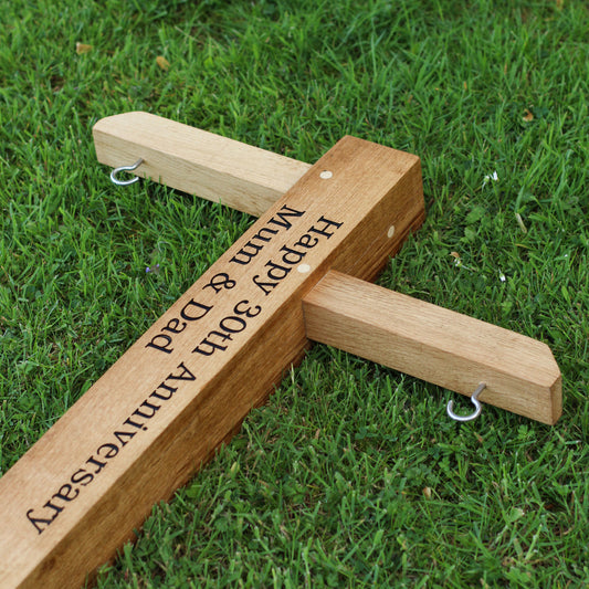 Wooden Bird Feeding Station | Personalise with your own engraving