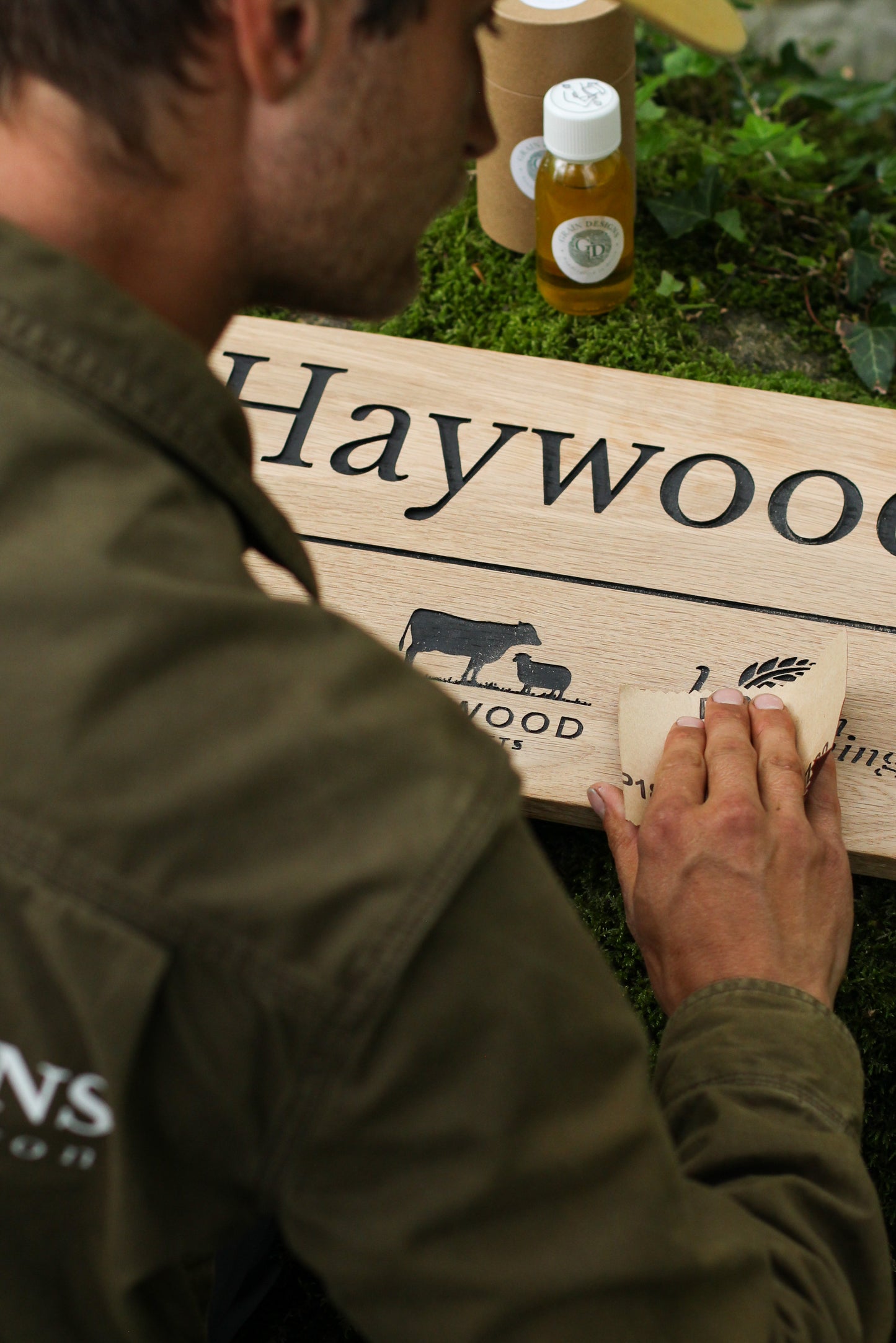 Oil & Maintenance Kit – Outdoor Wooden Sign Care Kit for Longevity