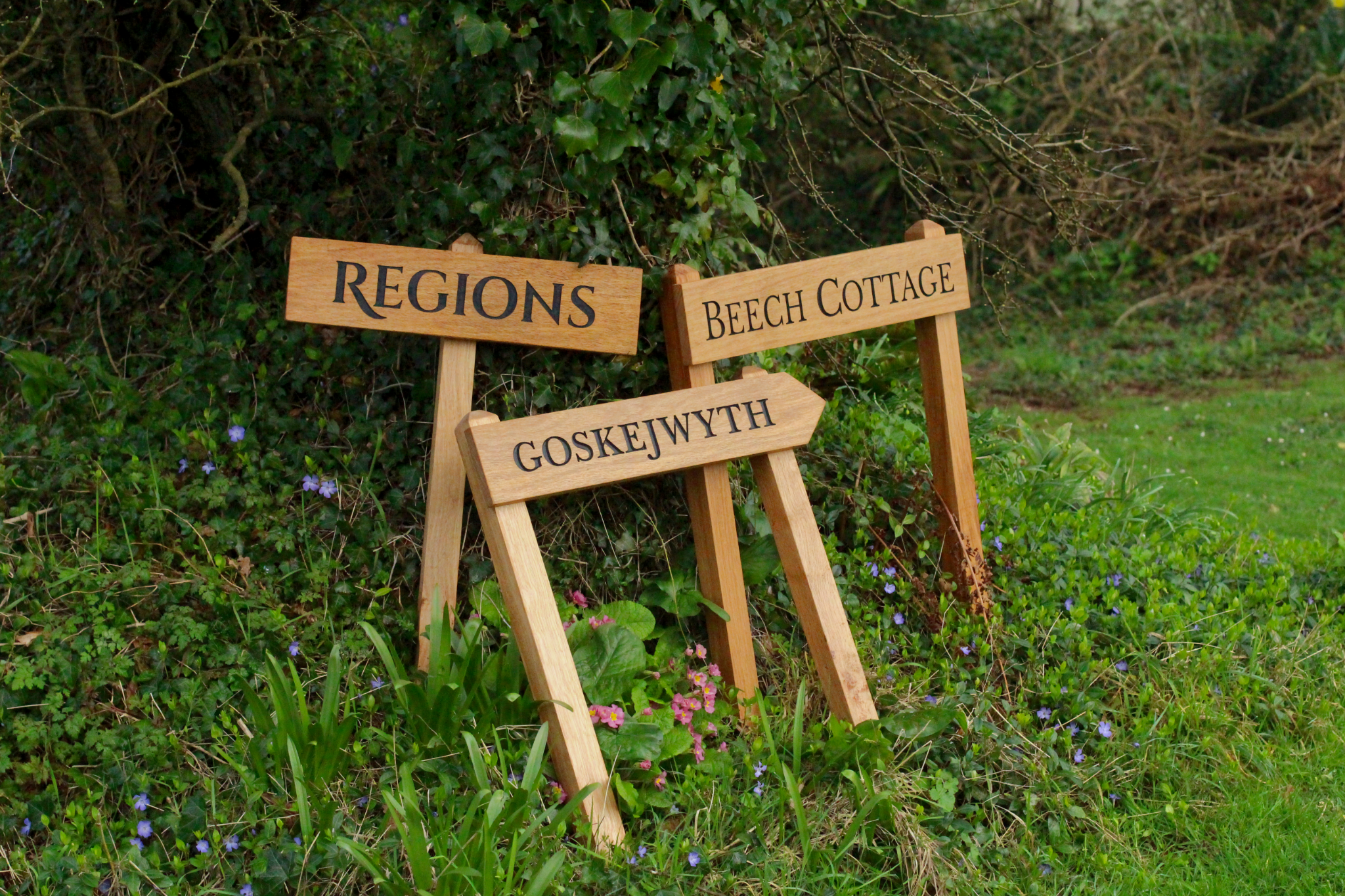 Free-Standing Signs | Grain Designs
