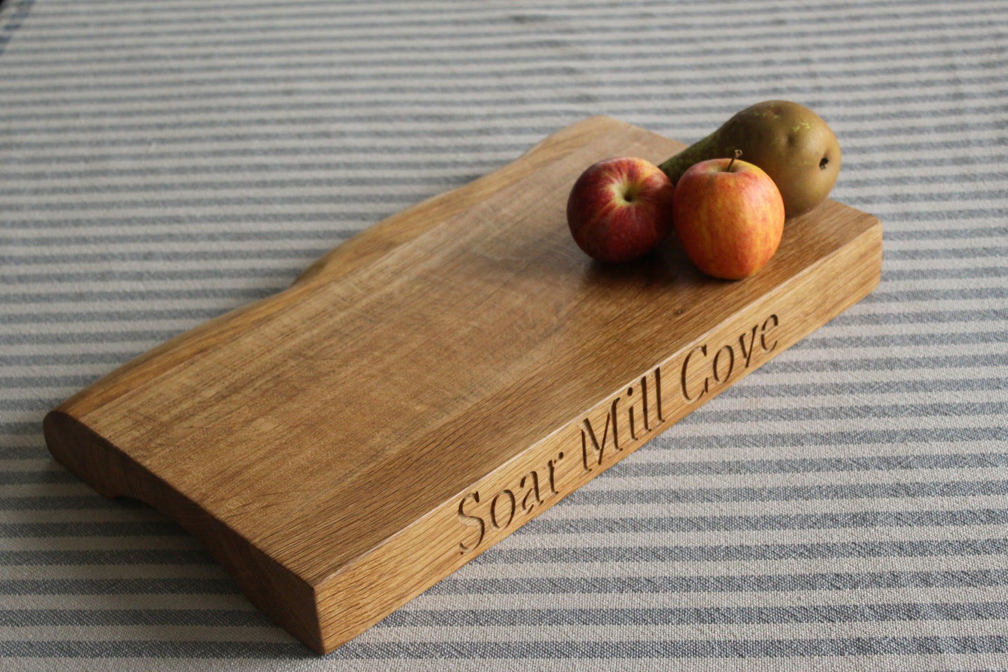 Waney Edge Personalised Chopping Board
