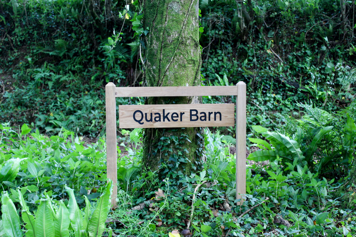 Traditional Swinging Wooden Outdoor Swinging Sign