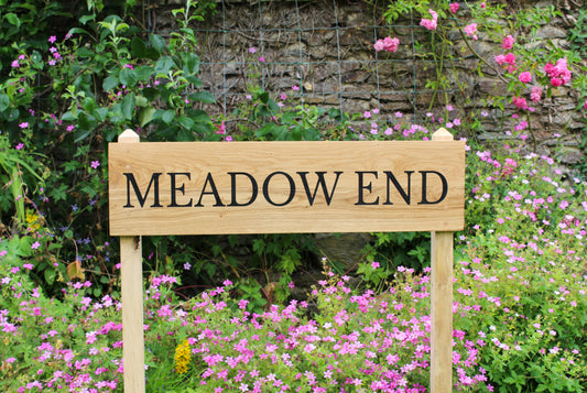Wide Plank Free-Standing Sign