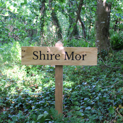 Small Traditional Push-In Garden Sign