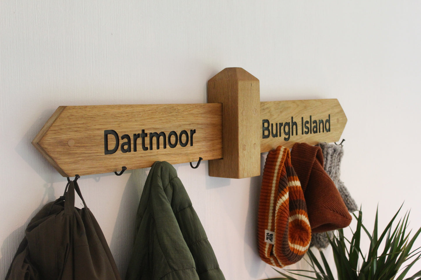 Double Directional Footpath Coat Rack