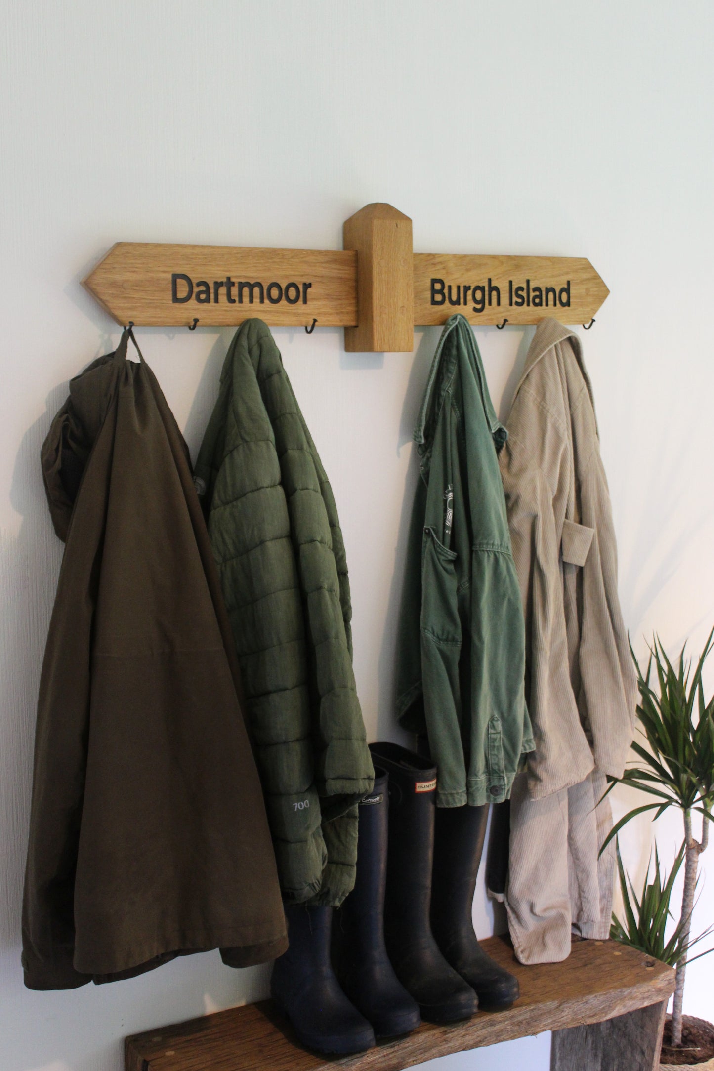 Double Directional Footpath Coat Rack