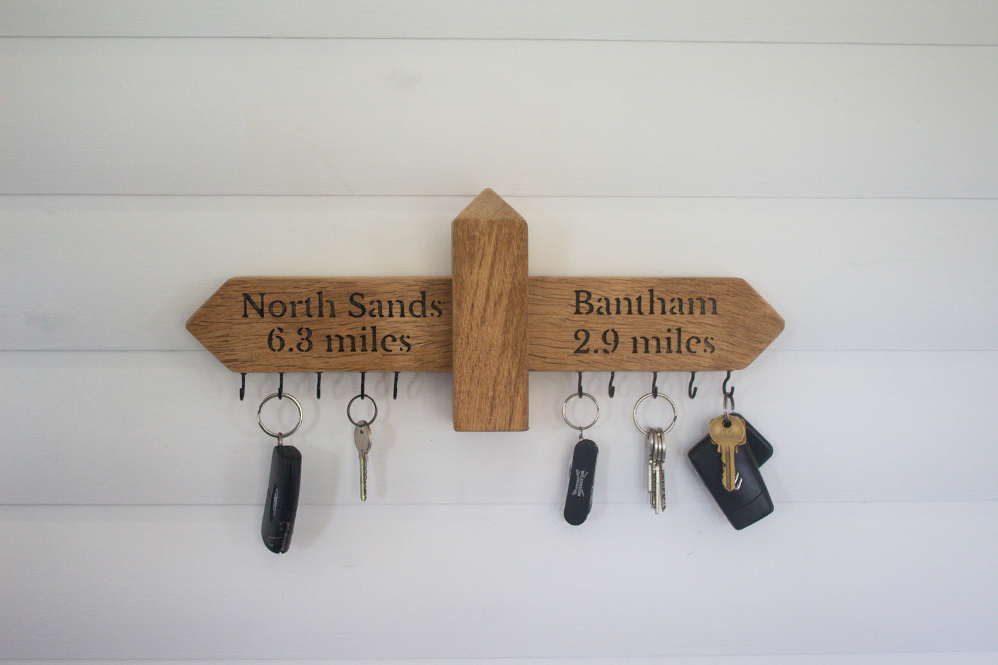 Personalised Rustic Style Wooden Key Hanger/Organiser